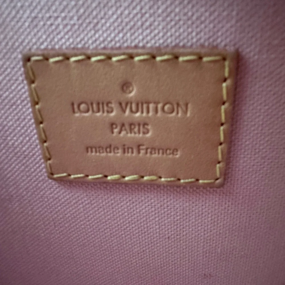 Louis Vuitton Damier Azur Croisette - Picture 8 of 15